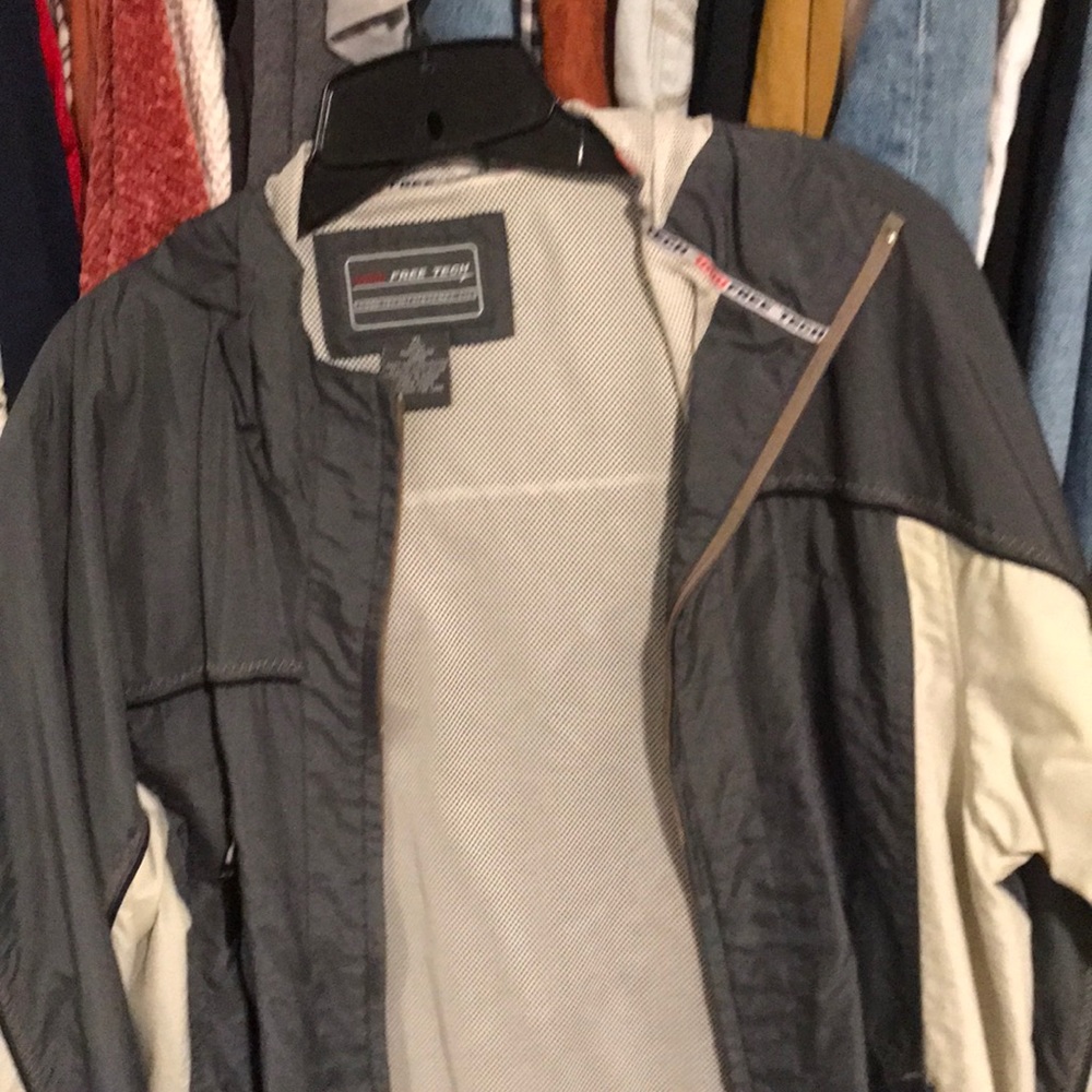 Dad type of windbreaker